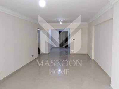 شقة 3 غرف نوم للايجار في سموحة، الإسكندرية - WhatsApp Image 2026-10-19 at 3.19. 44 PM. jpeg