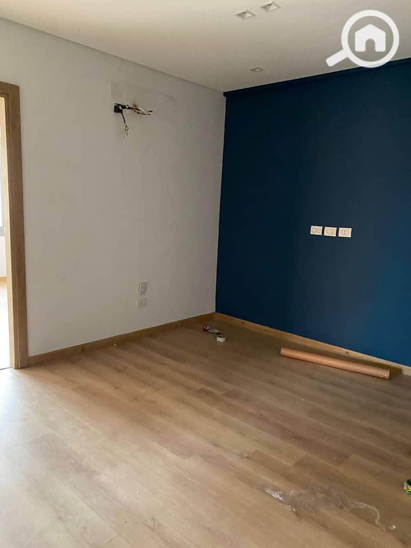3 94680. jpg