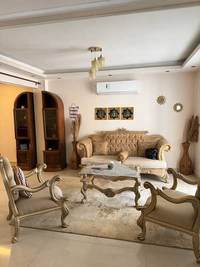 3 Bedroom Flat for Rent in Dokki, Giza - شقة مفروشة بشارع مصدق الدقي ناصية ديفاكتو