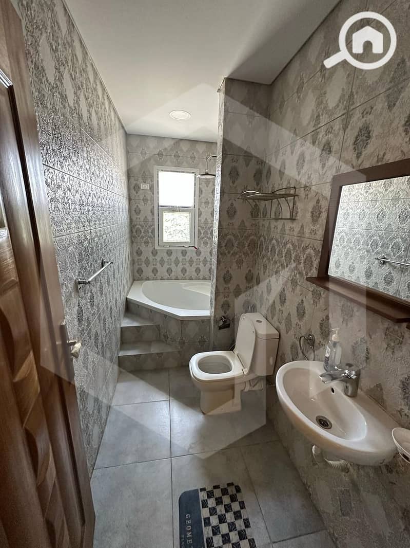 13 Karma Residence 13. jpg