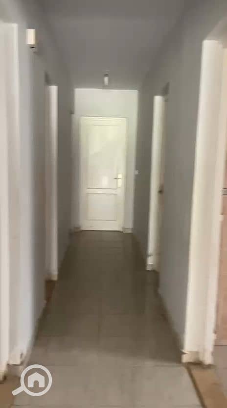 2 1000986050. jpg