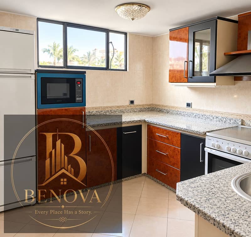 27 Bright Modern L-Shaped Kitchen. png