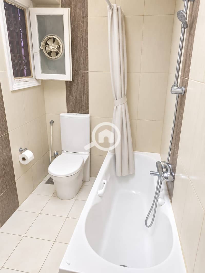 14 eced49dd-1ab5-4086-8c92-a054e2f84f31. jpg