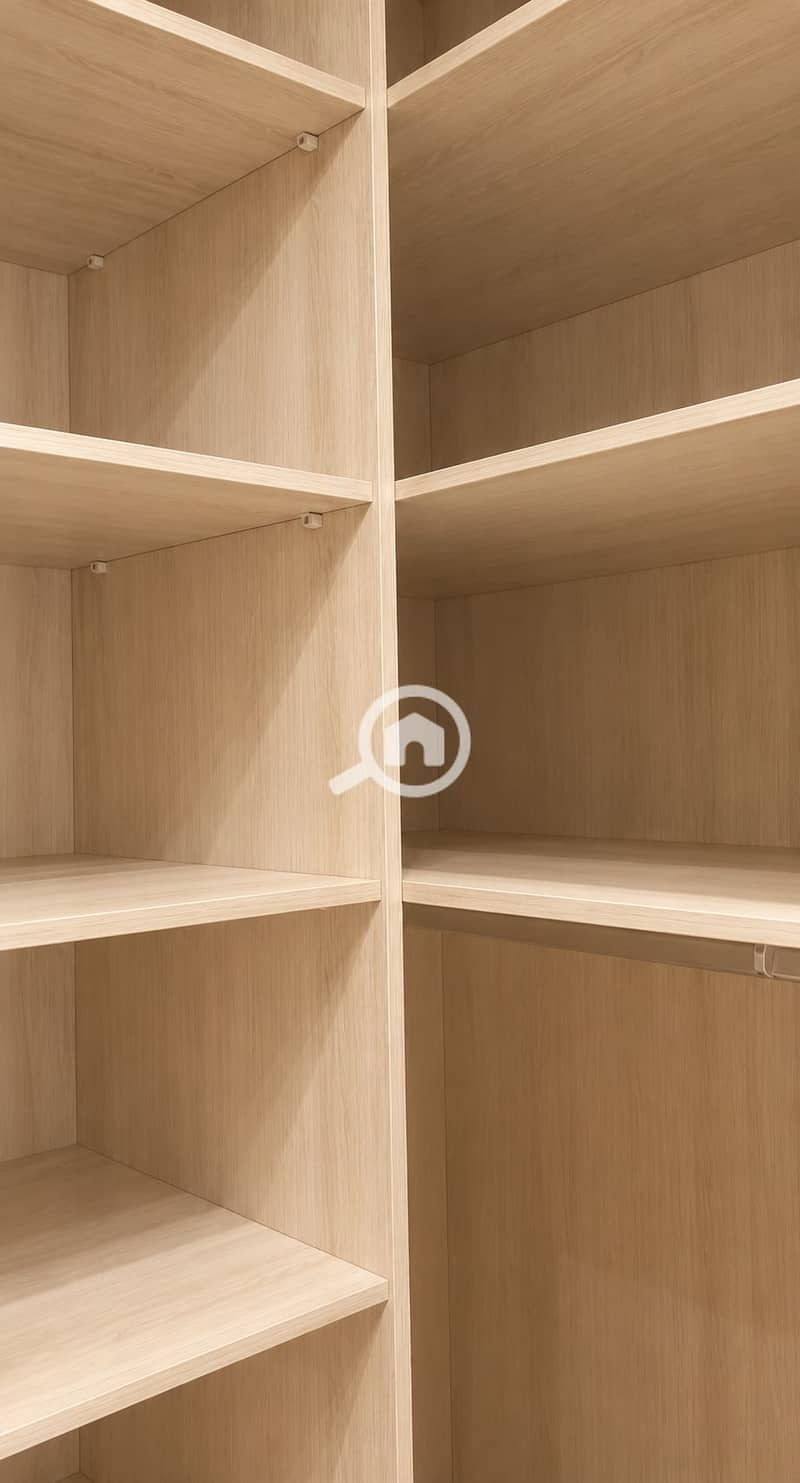 8 6b33a2e8-3089-43e8-a577-09e4a320bbf3. png