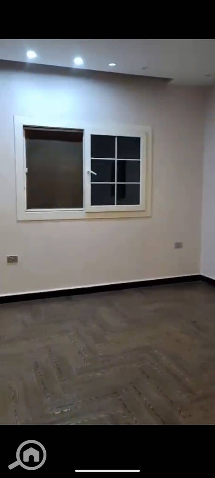 8 1000973857. png