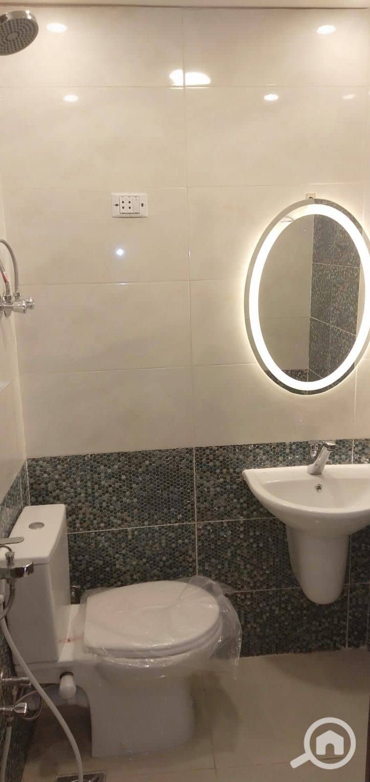 3 1000755232. jpg