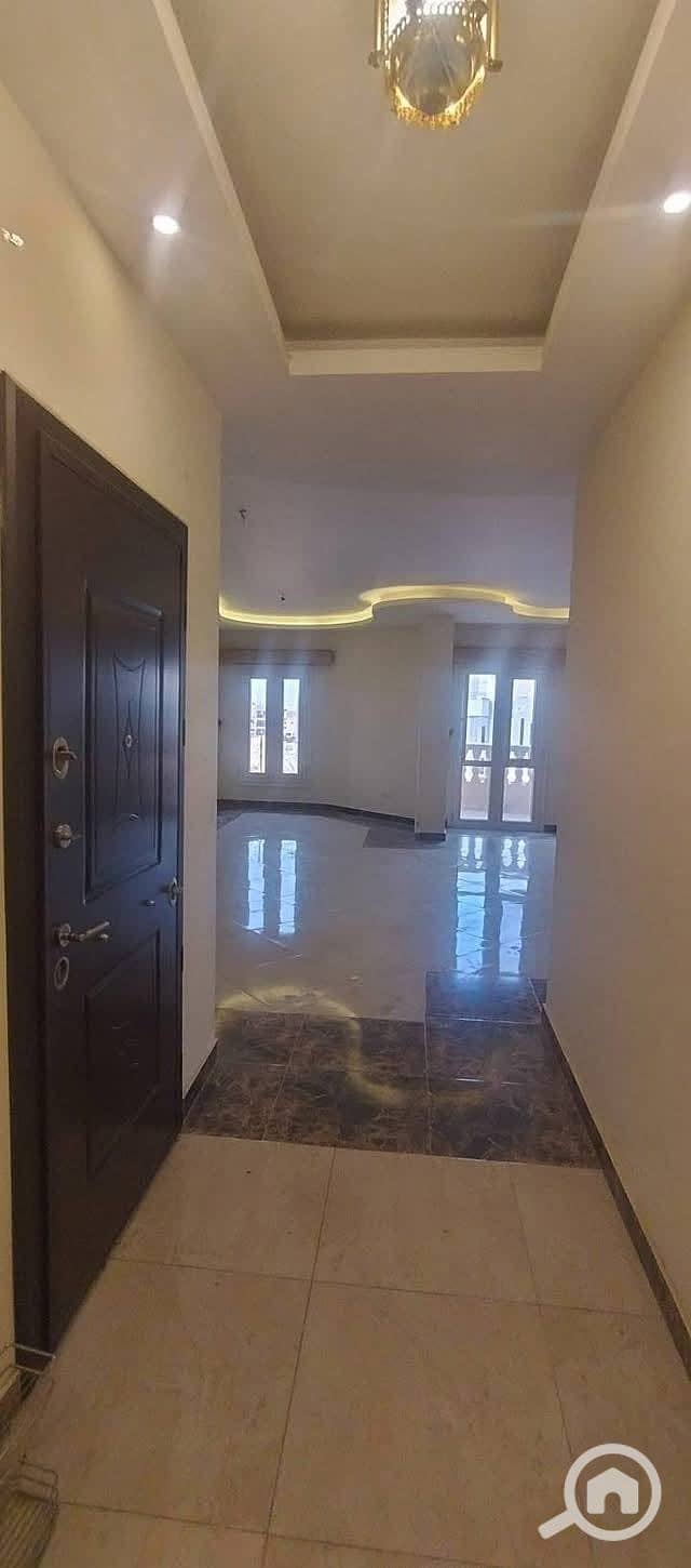 2 1000699009. jpg