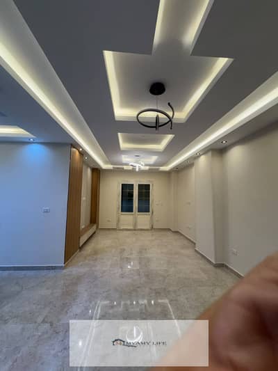 2 Bedroom Flat for Sale in Hadayek al-Ahram, Giza - WhatsApp Image 2026-10-27 at 6.35. 04 AM (2). jpeg 2 Bedroom Flat for Sale in Hadayek al-Ahram, Giza - WhatsApp Image 2026-10-27 at 6.35. 04 AM (2). jpeg