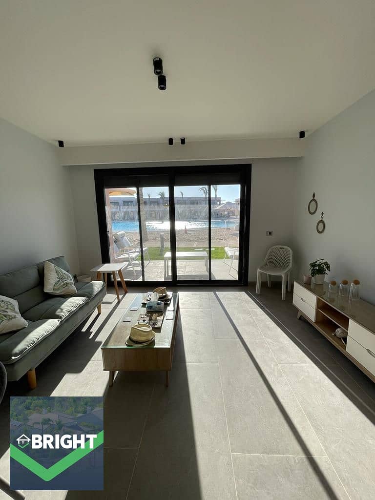 6 07_Living_Room. jpg