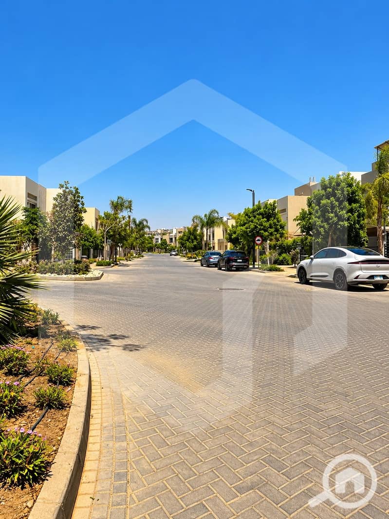 7 The Crown Palm Hills 7. jpg