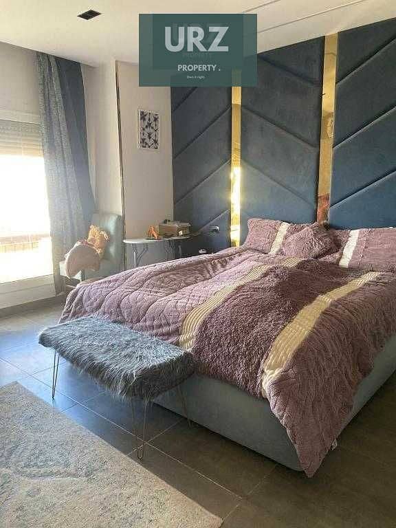 11 CZfULmv89MioO14yqkiIBTqqea9stKtmApXlQDl4. jpg