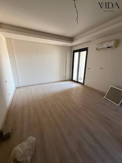 2 Bedroom Apartment for Sale in Sheikh Zayed, Giza - WhatsApp Image 2026-10-28 at 1.59. 29 AM. jpeg 2 Bedroom Apartment for Sale in Sheikh Zayed, Giza - WhatsApp Image 2026-10-28 at 1.59. 29 AM. jpeg