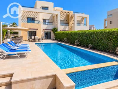 4 Bedroom Villa for Rent in Gouna, Red Sea - 6711901E-4E8D-4581-923C-00671C3134FE. png 4 Bedroom Villa for Rent in Gouna, Red Sea - 6711901E-4E8D-4581-923C-00671C3134FE. png