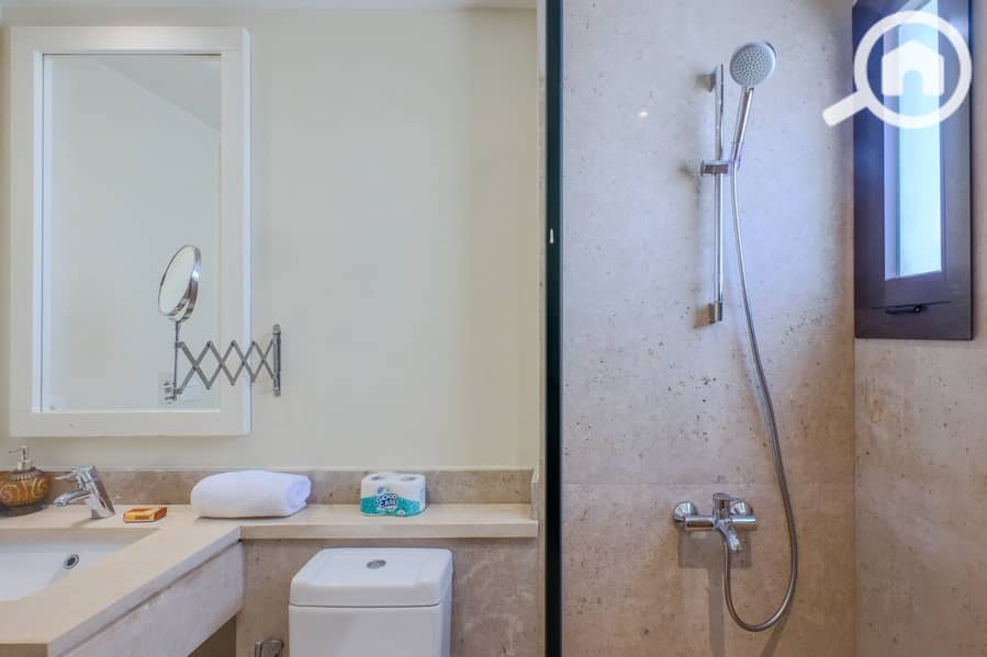 9 065d5d67-e38b-4b48-bf54-712772750dfb. jpeg