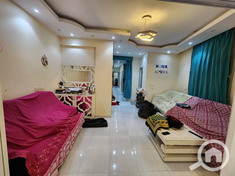 7 4f4a75d8-b985-45b5-a7f9-8c0d983c481c. jpeg