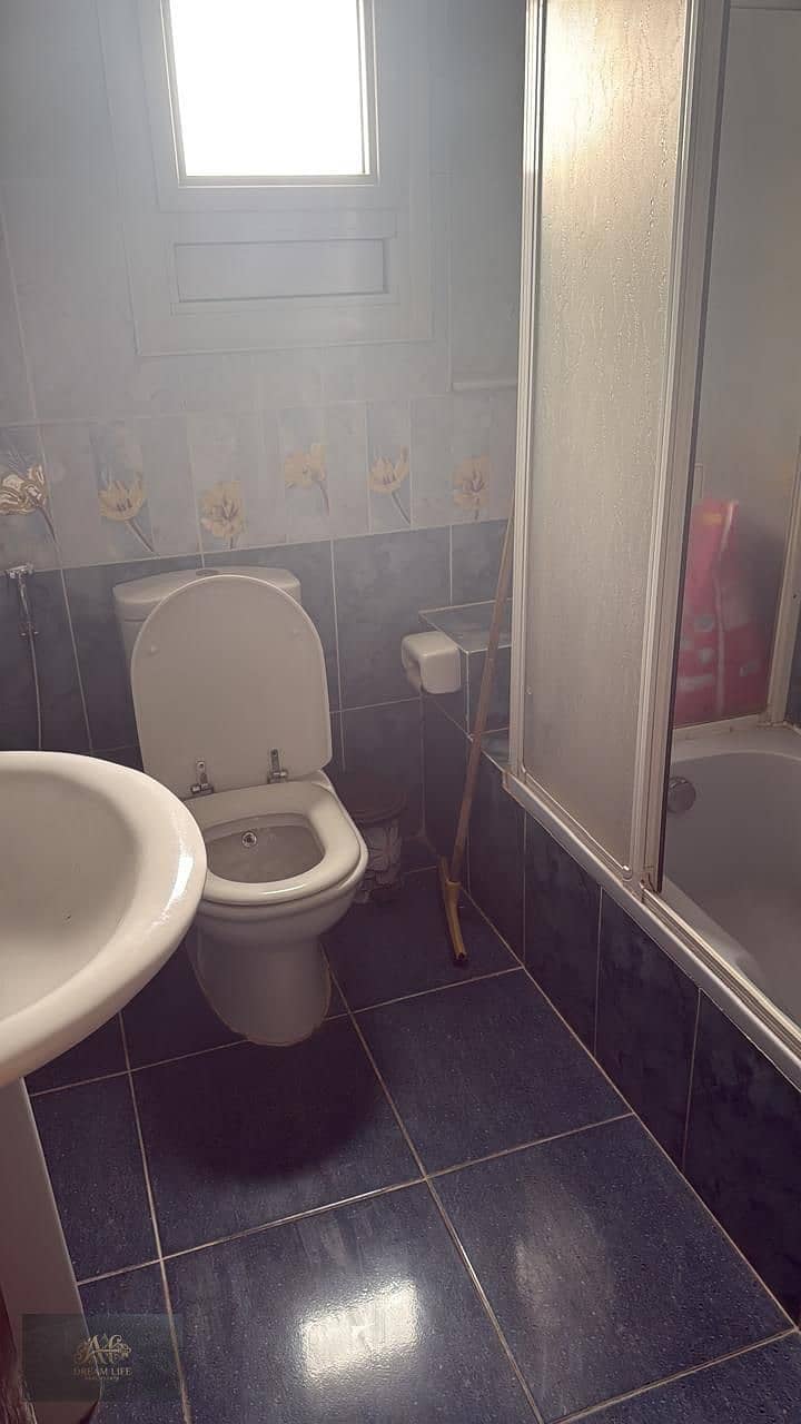 28 1000491979. jpg