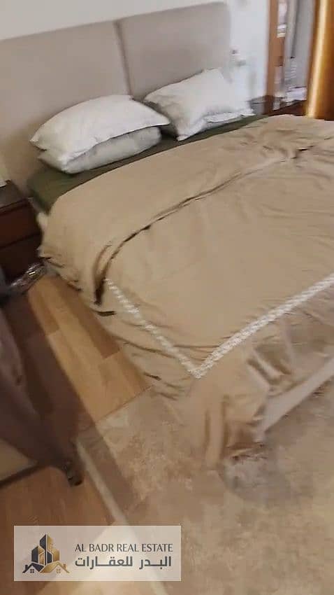 10 1000121384. jpg