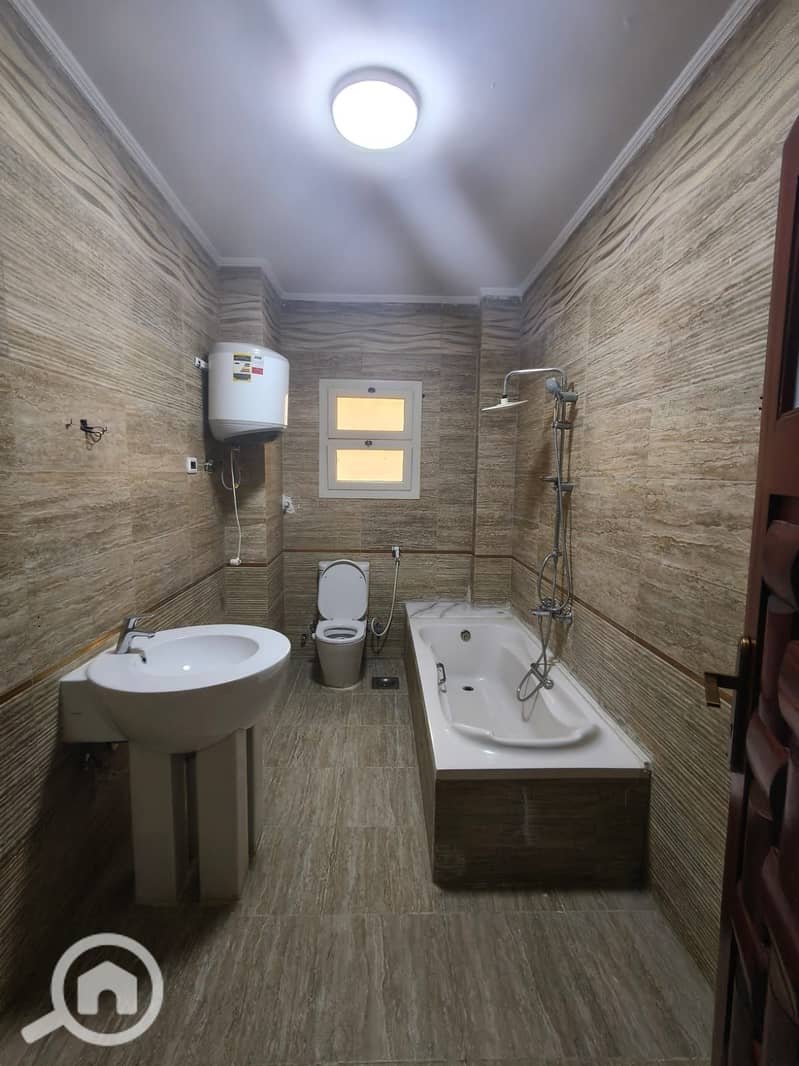 15 1000337114. jpg