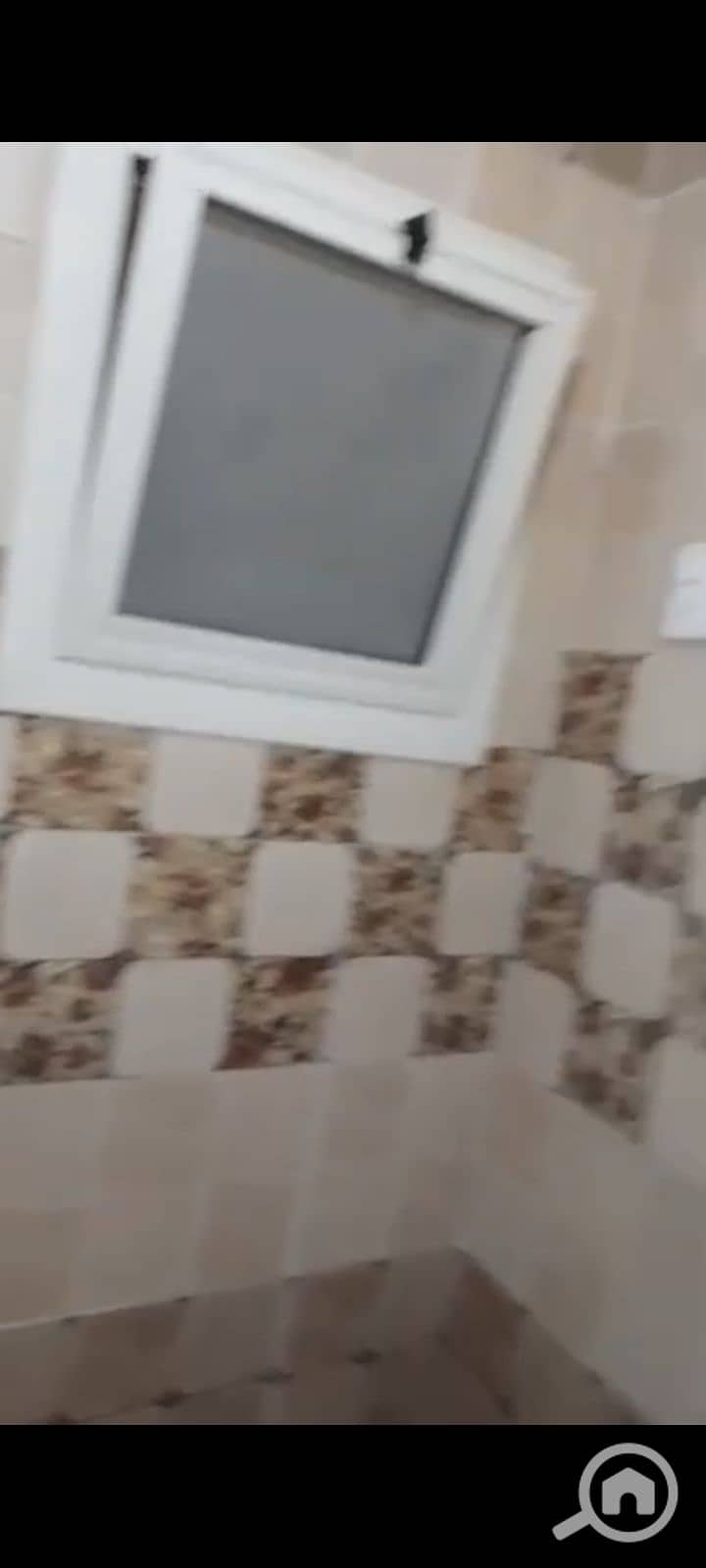 12 1000118652. jpg