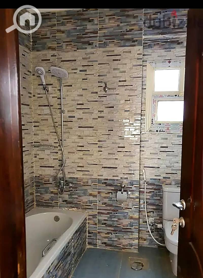 6 125679. jpg