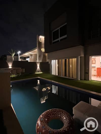 6 Bedroom Twin House for Rent in Sheikh Zayed, Giza - e87c25ed-ada2-4966-b81b-79315e892c17. jpg 6 Bedroom Twin House for Rent in Sheikh Zayed, Giza - e87c25ed-ada2-4966-b81b-79315e892c17. jpg