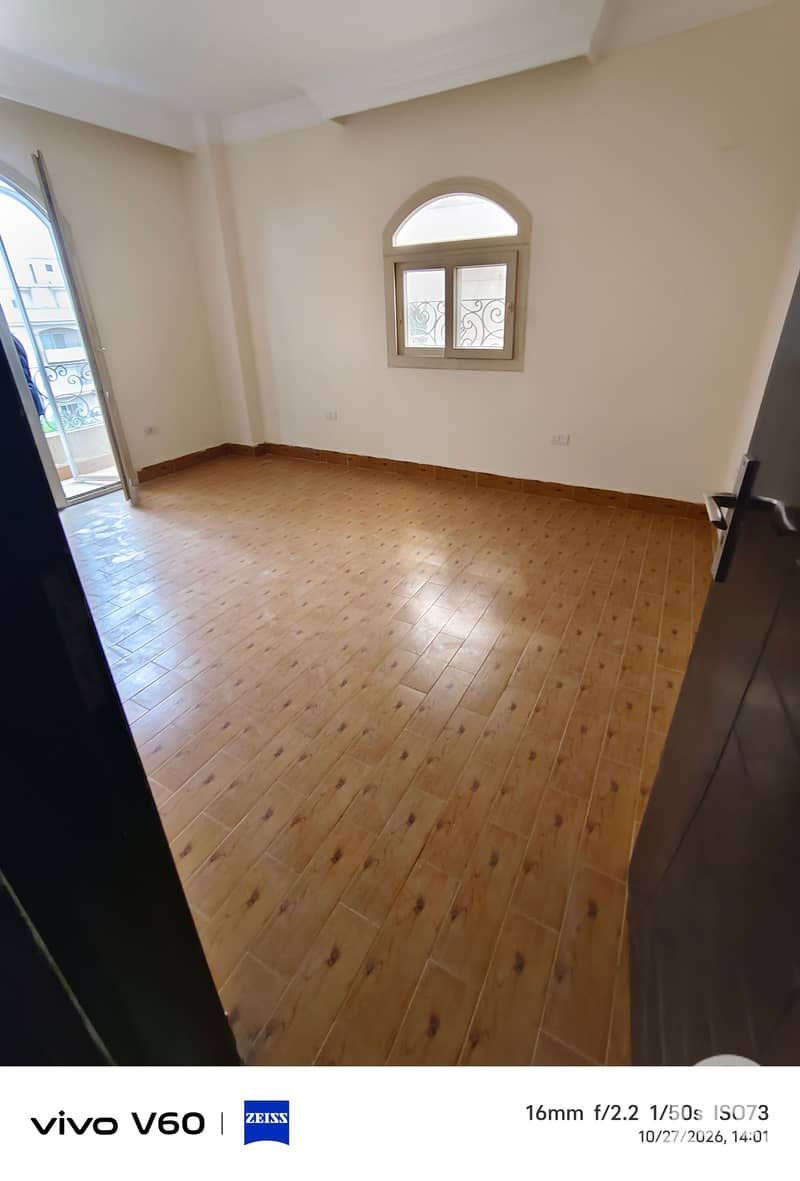 4 1000445050. jpg