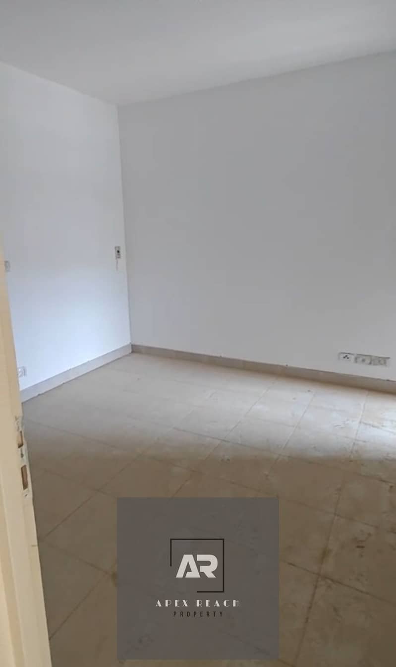 9 1002925990. jpg