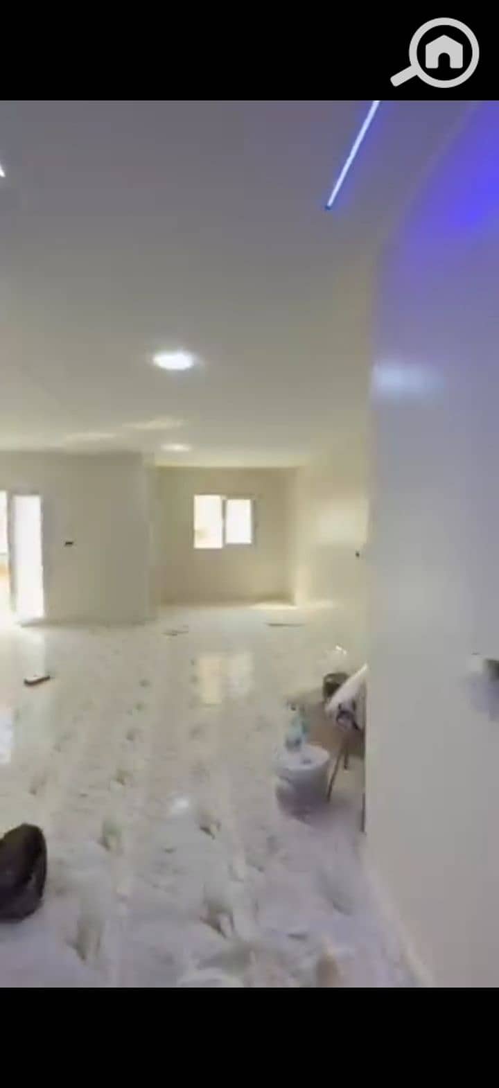 8 240240. jpg