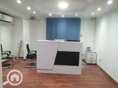 مکتب  للايجار في مصر الجديدة، القاهرة - 102922. jpg