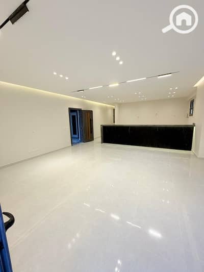 3 Bedroom Flat for Sale in Sheikh Zayed, Giza - 474168. jpg