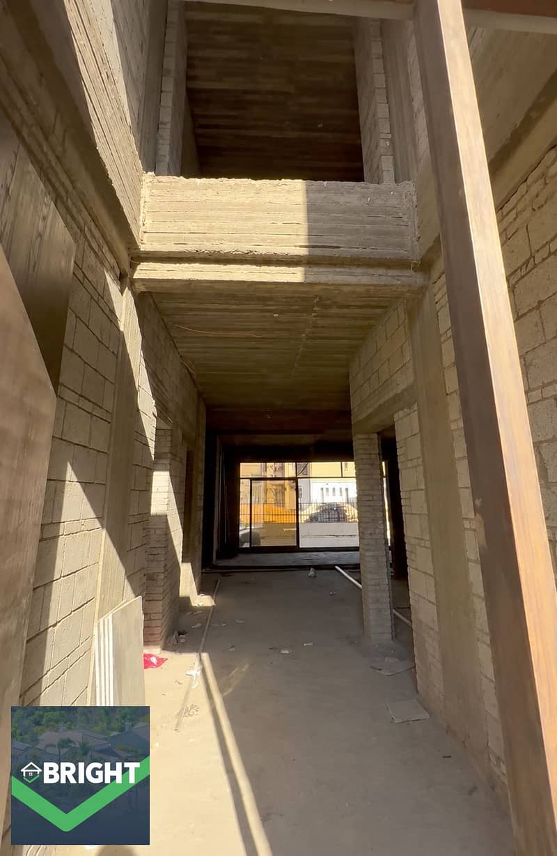 5 Unfinished_Interiors_02. jpg