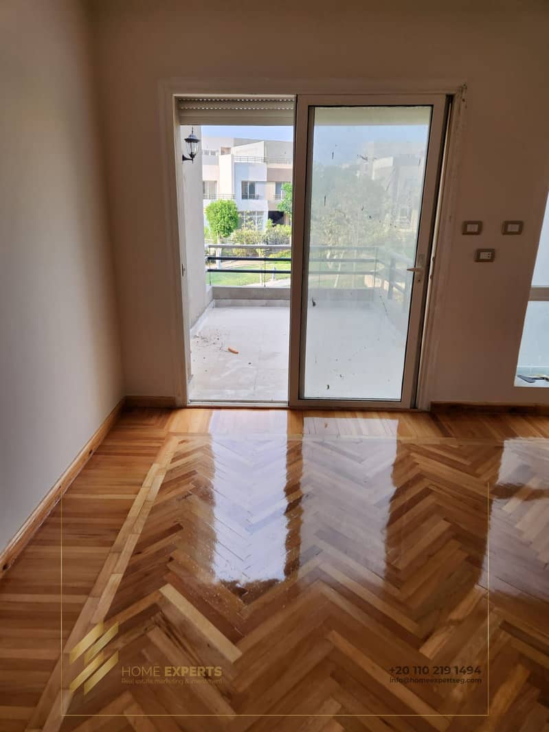 11 e13d4318-a2bd-41e4-bc81-46a41972e6ee. jpg