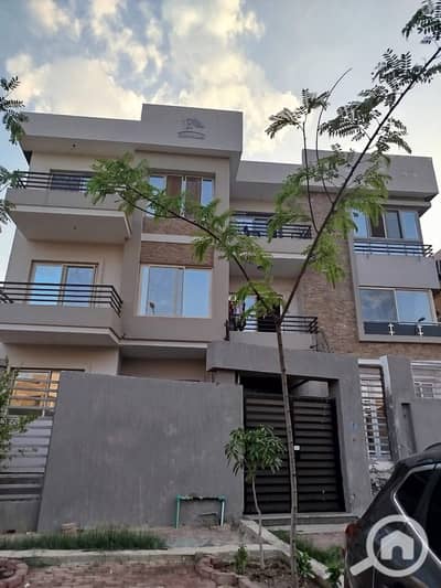 3 Bedroom Apartment for Sale in Sheikh Zayed, Giza - الحي التامن 200 متر استلام 6 شهور. jpeg