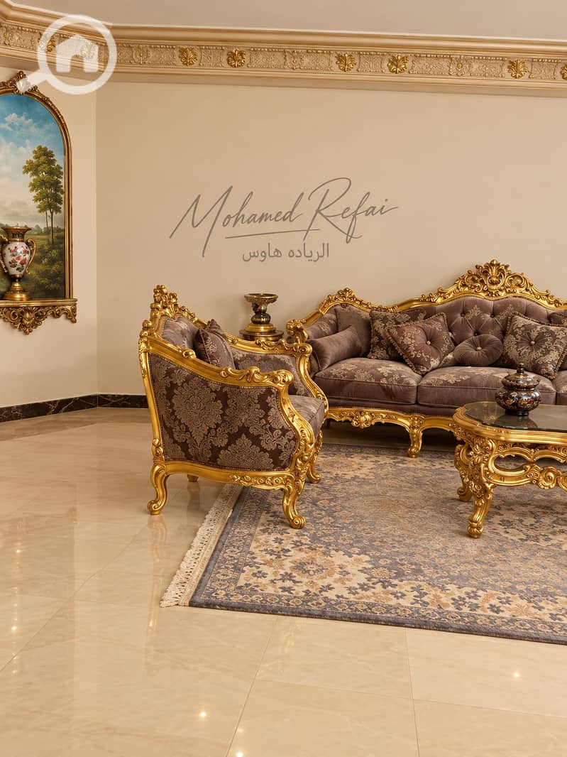 2 Elegant Palace-Style Living Room. png