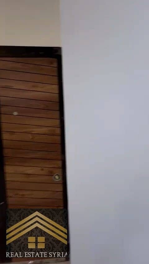 9 1000572881. jpg