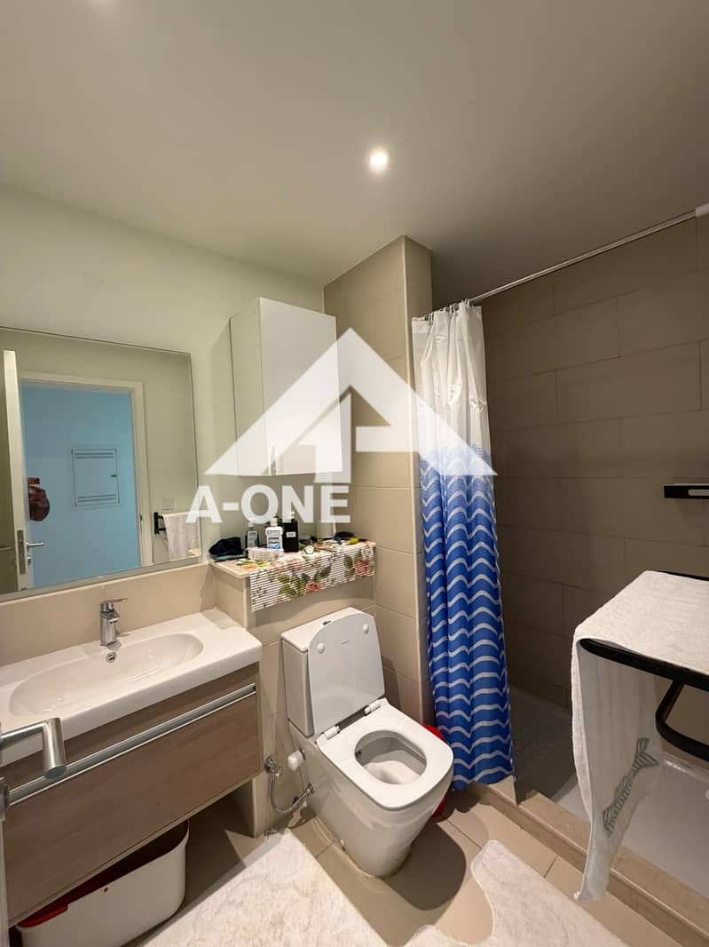 12 7e79a22b-fbd4-48fe-aa7d-08e009470623. jpg
