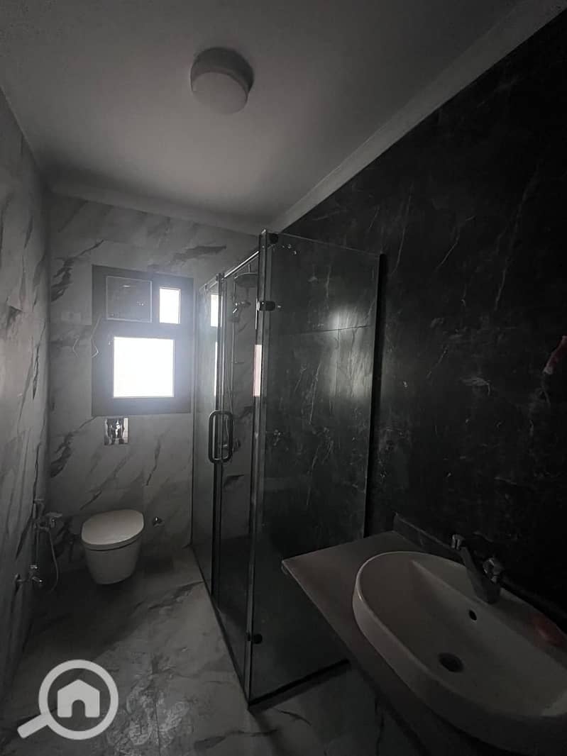 4 1000406583. jpg