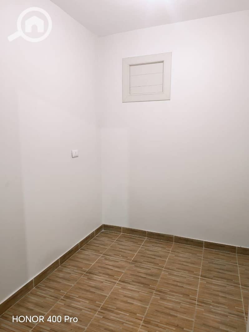 13 2683. jpg