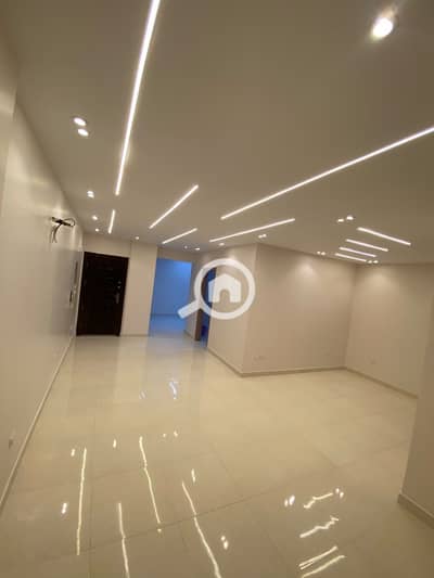 شقة 3 غرف نوم للايجار في القاهرة الجديدة، القاهرة - IMG-20261031-WA0041. jpg شقة 3 غرف نوم للايجار في القاهرة الجديدة، القاهرة - IMG-20261031-WA0041. jpg