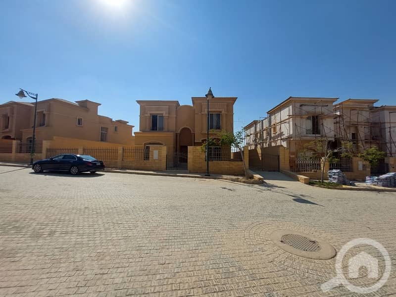فيلا 660م استلام فوري في رويال ميدوز مدينة الشيخ زايد_Royal Meadows فيلا 660م استلام فوري في رويال ميدوز مدينة الشيخ زايد_Royal Meadows