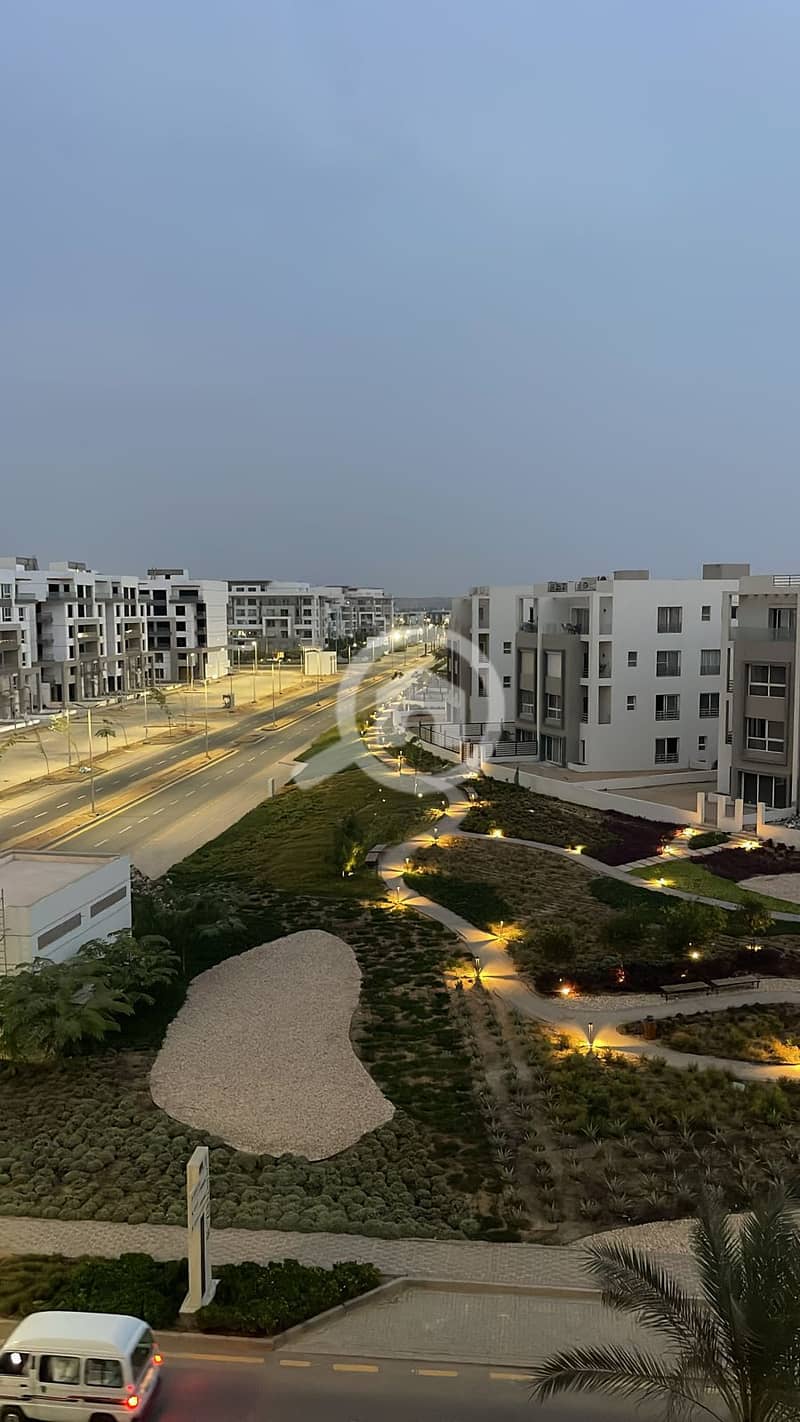 شقه للايجار اول مره بالمطبخ و التكييفات هايد بارك hyde park التجمع شقه للايجار اول مره بالمطبخ و التكييفات هايد بارك hyde park التجمع