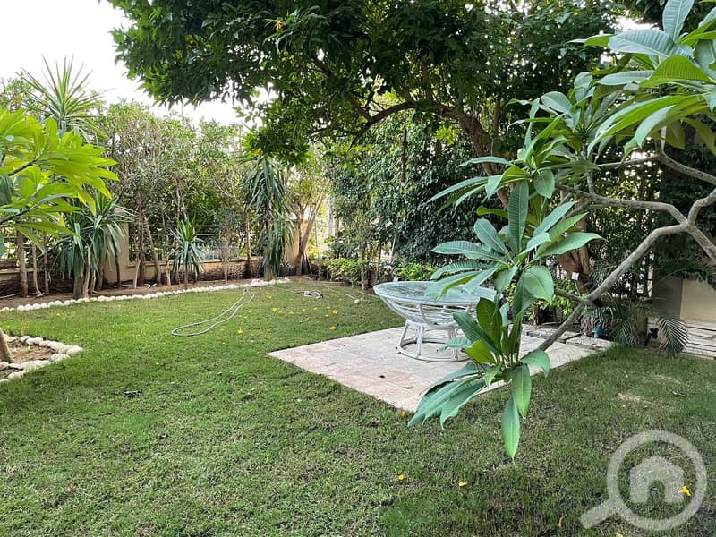Modern Apartment with Appliances and Big Garden in Village Gate Modern Apartment with Appliances and Big Garden in Village Gate