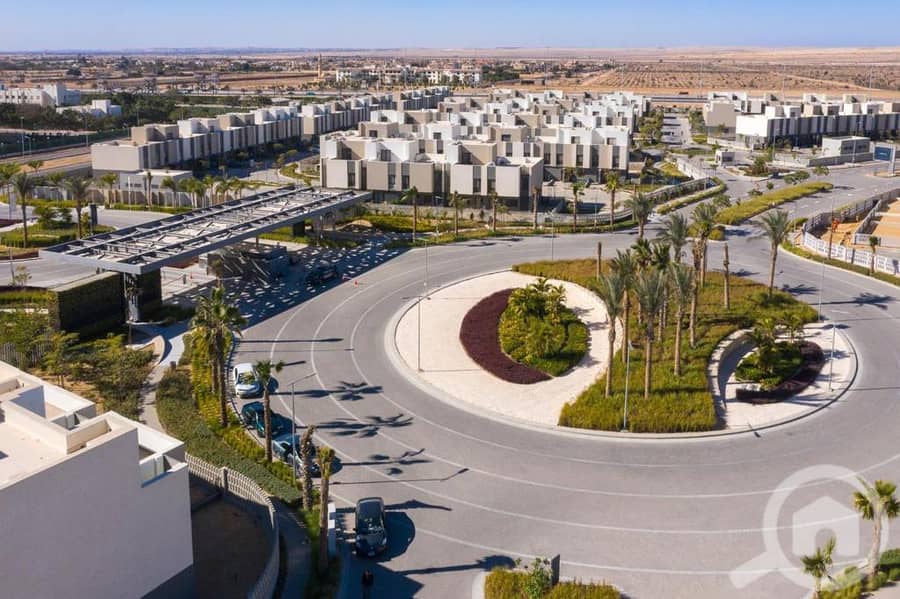 شقة للبيع في مدينة الشروق البروج متشطبة بدون مقدم وقسط علي 7سنين شقة للبيع في مدينة الشروق البروج متشطبة بدون مقدم وقسط علي 7سنين